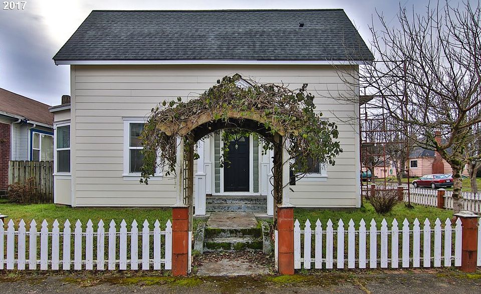 1st image of 789 Elrod Ave