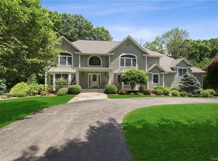 3 Adams Farm Rd, Katonah, NY 10536