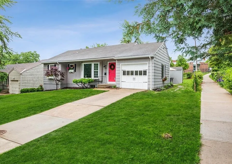 2818 W 72nd Ter