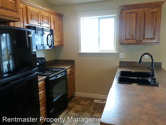 3rd image of 1207 N Drystone Dr