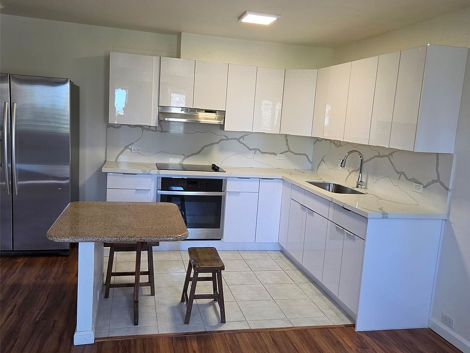 1st image of 509 University Ave APT 703