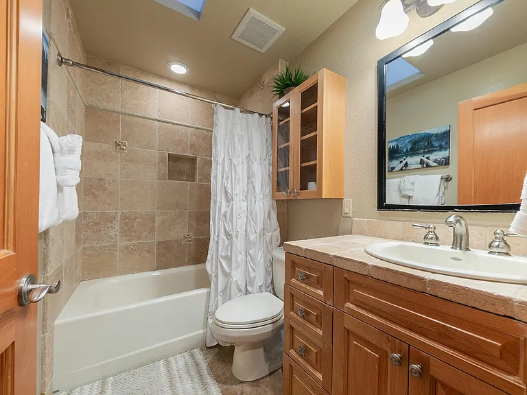 1877 N Lake Blvd #46 — Photo 31