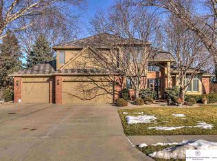 16334 Hascall St, Omaha, NE 68130