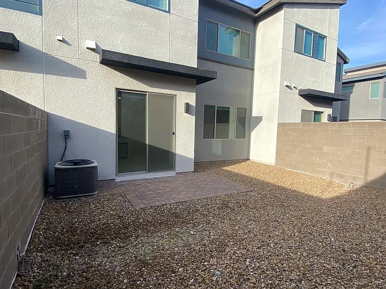 3211 Centano Ave — Photo 15