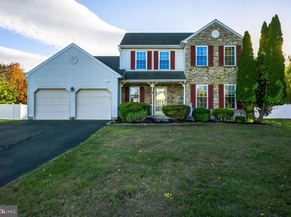 116 Drake Ln, North Wales, PA 19454