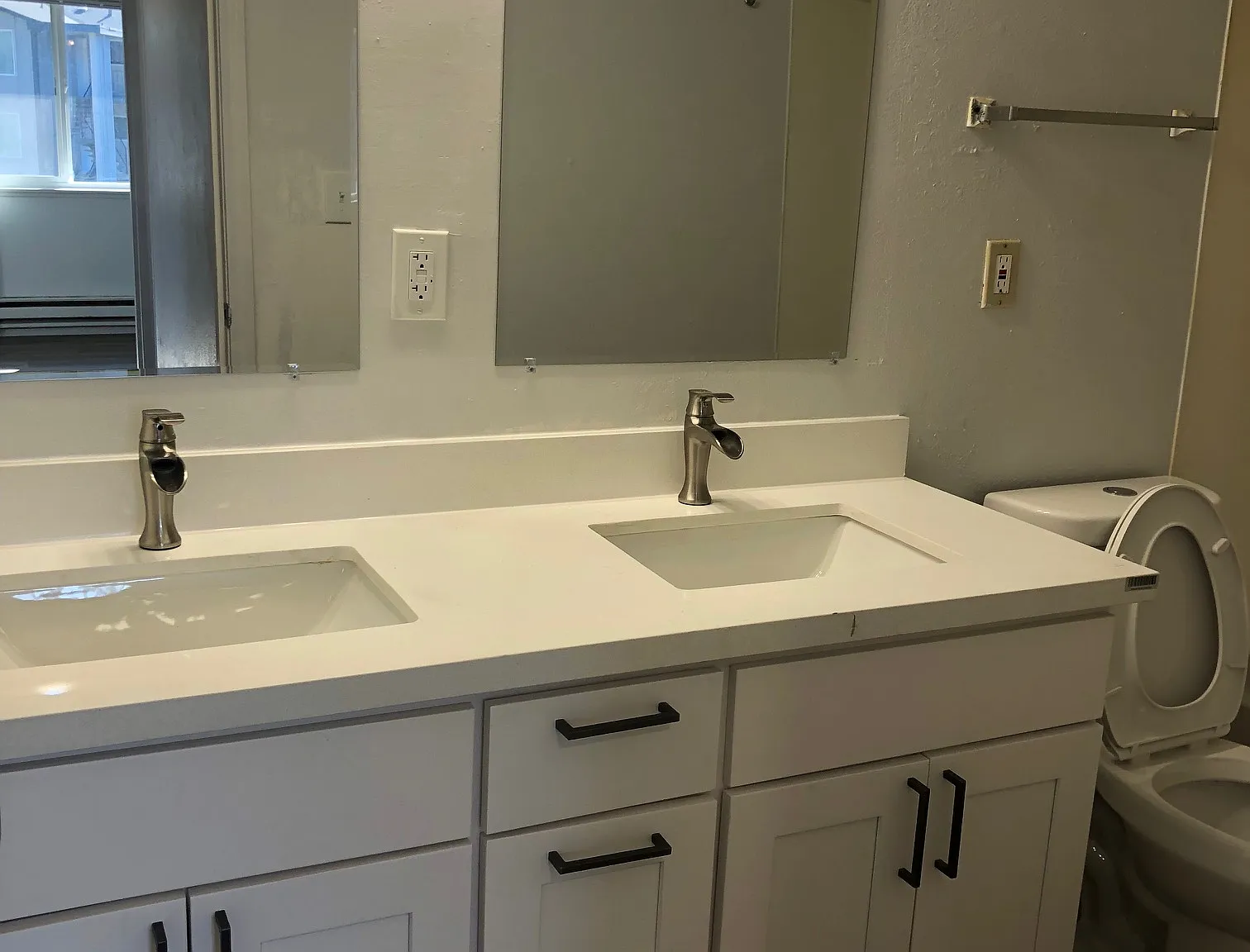 2 bed, 950 sqft, $1,800 — Photo 4