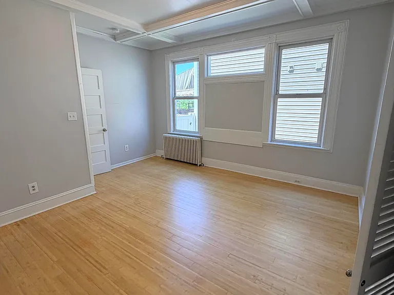 44 Norwood Ave — Photo 11