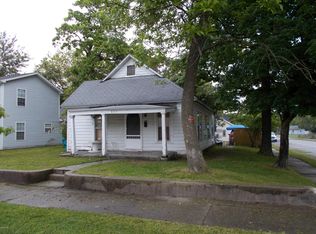 829 Chestnut Ave, Joplin, MO 64801