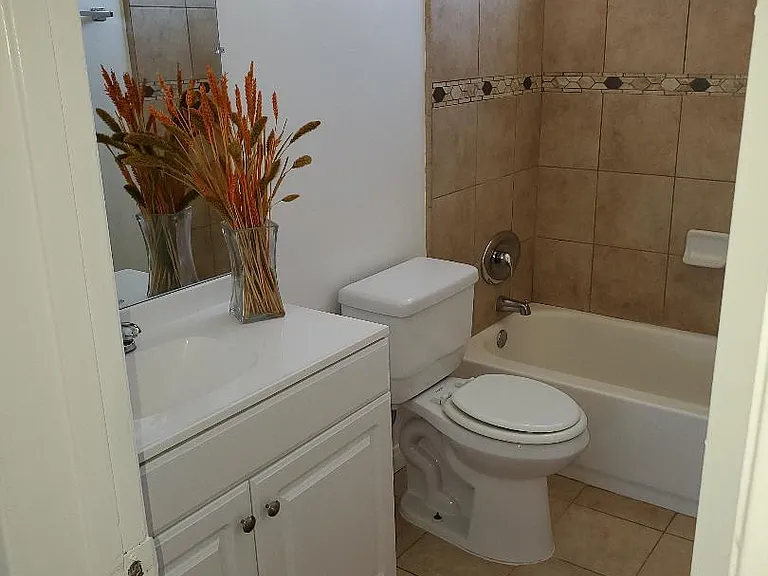 16945 Blackhawk St #6 — Photo 6