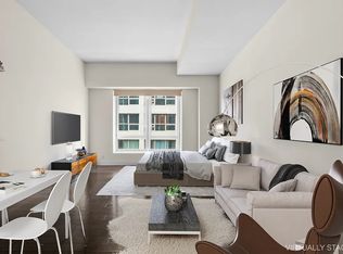 111 Fulton St APT 621, New York, NY 10038
