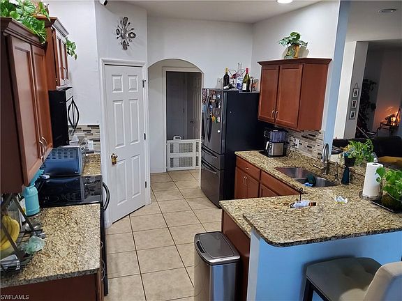 3rd image of 1919 Cape Coral Pkwy W