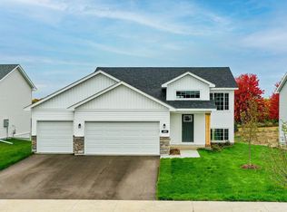 1915 Oak Ridge St, Hanover, MN 55341