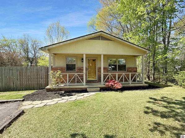 1505B Clayshire Dr, Murray, KY 42071