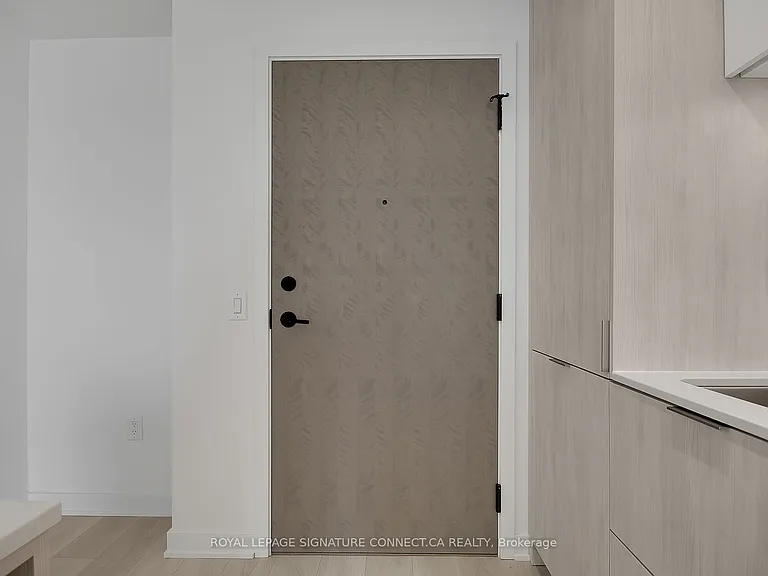 130 River St #909 — Photo 3