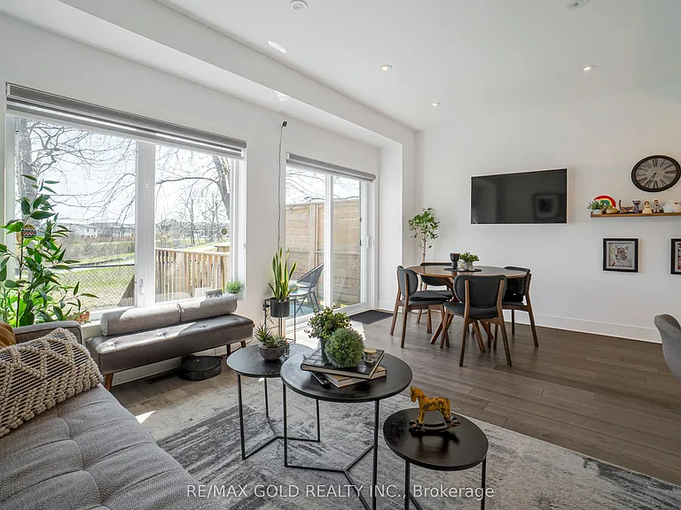 2621 Holbrook Dr #8 — Photo 10