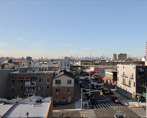 Rented by Loom Capital Group Inc. | media 11