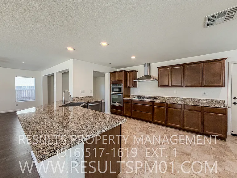 4329 Gentry Way — Photo 17