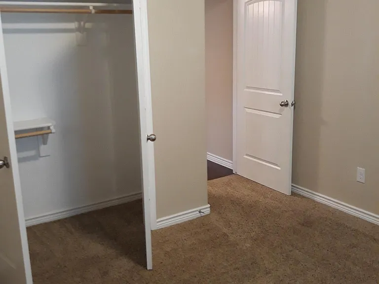 6608 Mammoth Springs Dr — Photo 6