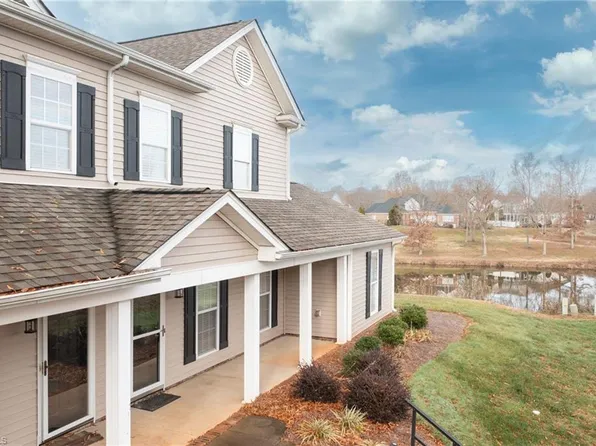 156 Pinewood Ln Unit 104, Bermuda Run, NC 27006