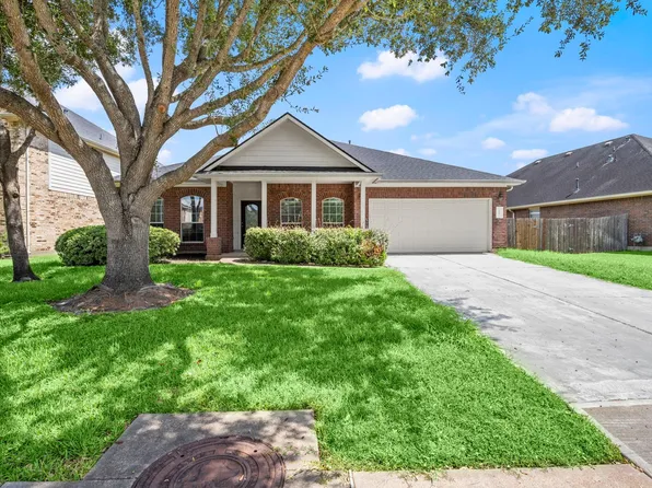 7803 Blue Lake Dr, Rosenberg, TX 77469