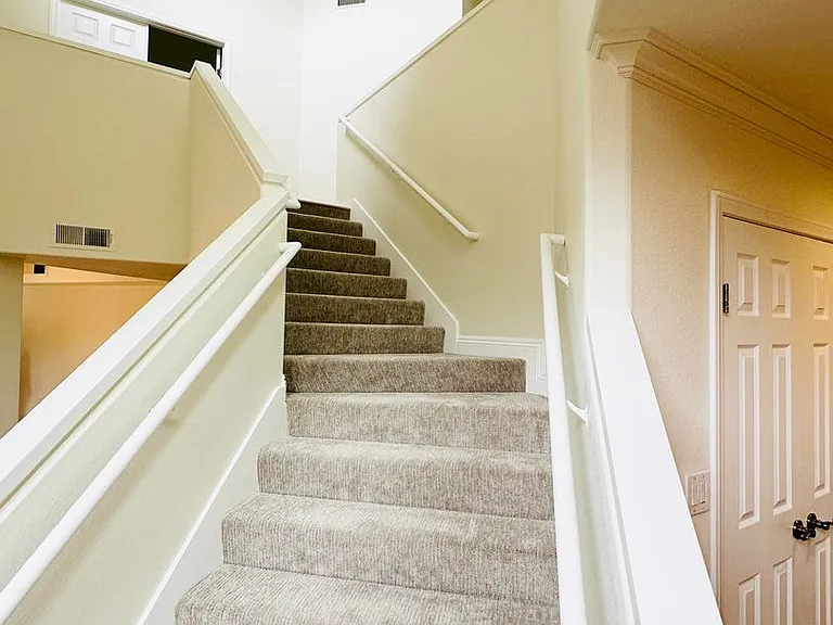 6635 Soaring Dr — Photo 28