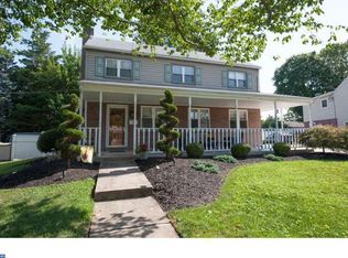 535 Sheffield Dr, Springfield, PA 19064