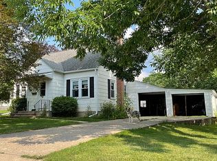 220 7th St SE, Chatfield, MN 55923