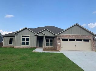231 Promenade Cir, Russellville, AR 72801