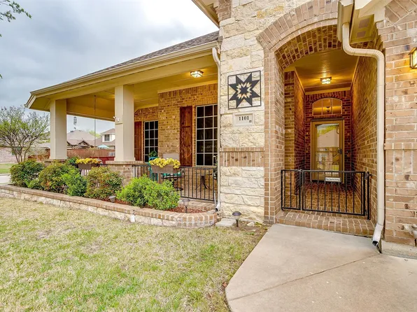 1101 Nottingham Trl, Saginaw, TX 76179