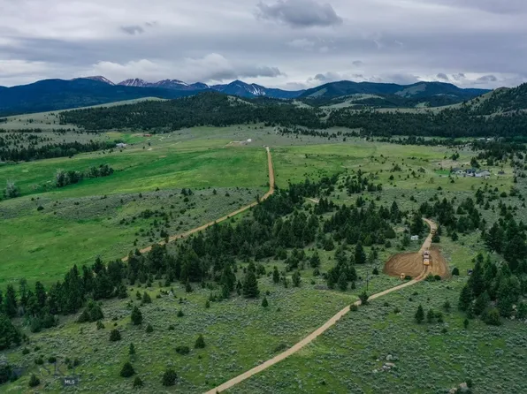 29 Cedar Ln, Whitehall, MT 59759