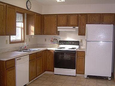 2nd image of 3732 Brainard Rd