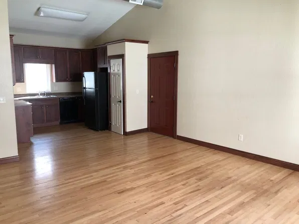 515 College, 515 E College St APT 7, Iowa City, IA 52240