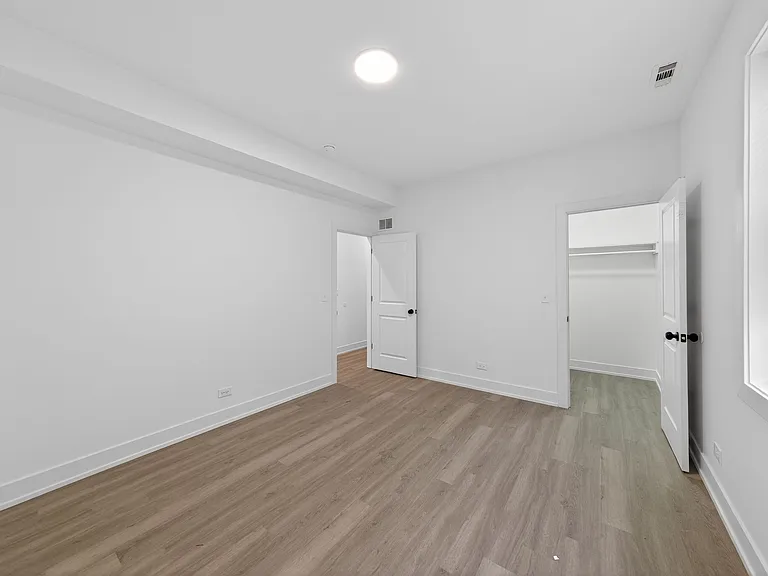 328 N Lockwood Ave #2 — Photo 4