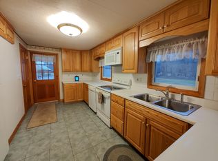 1121 Danielson Pike, Scituate, RI 02857