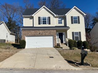 1232 Twin Circle Dr, Nashville, TN 37217