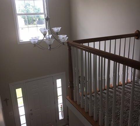 5th image of 2230 Kinnrow Ave NW