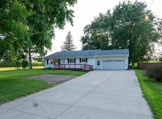 2302 Nine Mile Rd, Kawkawlin, MI 48631