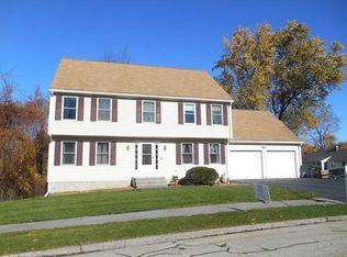 4 Alex Cir, Auburn, MA 01501