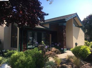 201 Carob Ln, Alameda, CA 94502