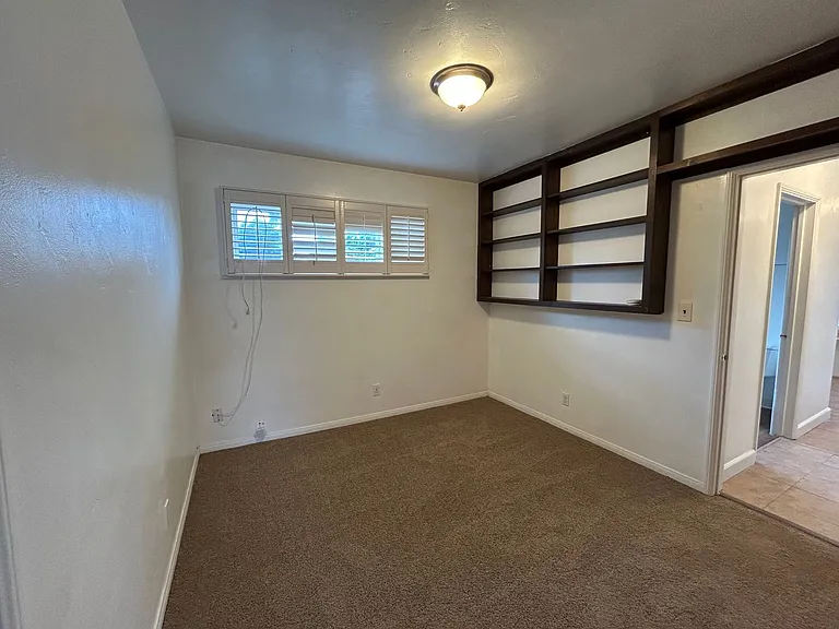 5074 La Dorna St — Photo 10