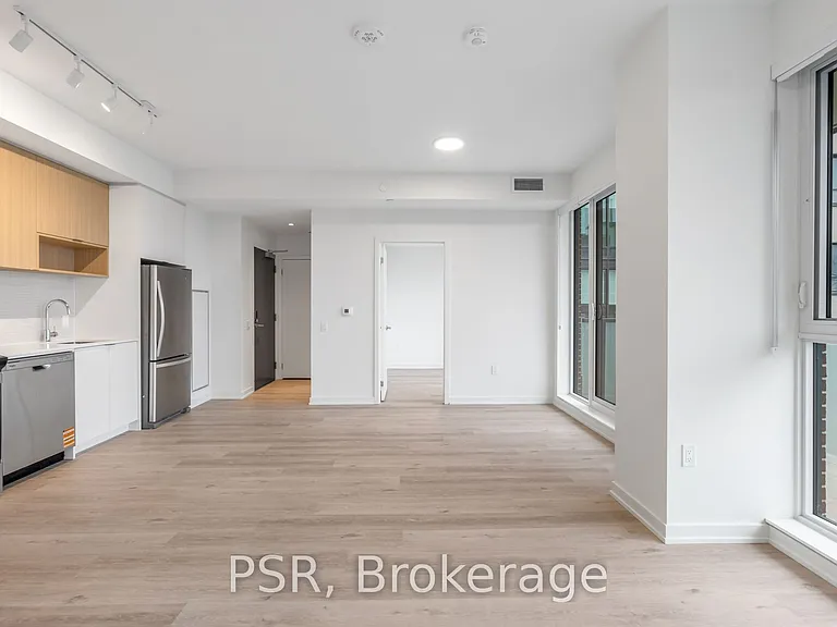 4365 Bloor St W #508 — Photo 11