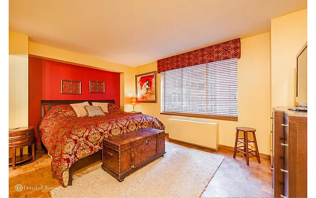 Rented by Douglas Elliman | media 3