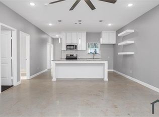 1007 Chase St, Denison, TX 75020