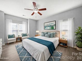 17113 Doe Valley Ct, Cornelius, NC