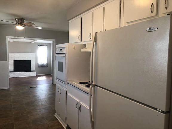3rd image of 29635 Lamar Ln