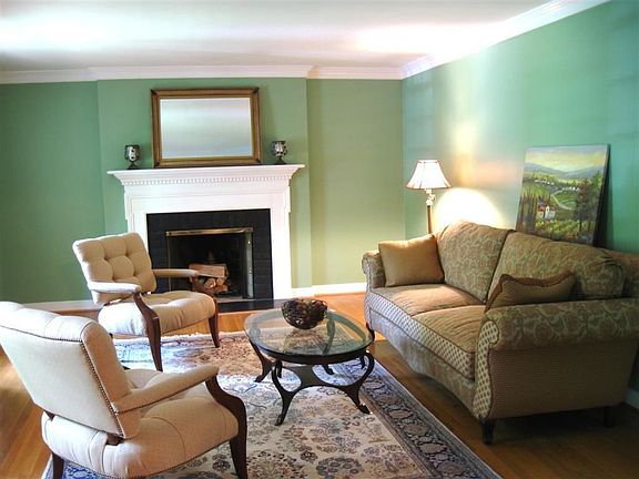 4th image of 312 Berwickshire Dr