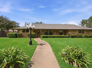 1226 Crestwood Dr, Cleburne, TX 76033