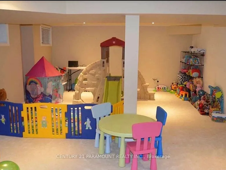 3191 Stocksbridge Ave — Photo 18
