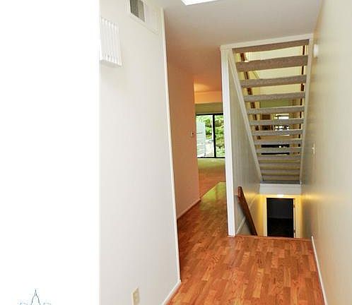 4th image of 2069 Fox Hollow Dr #61