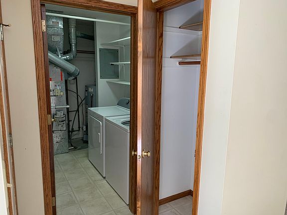 4th image of 2537 N 69th Street Ct